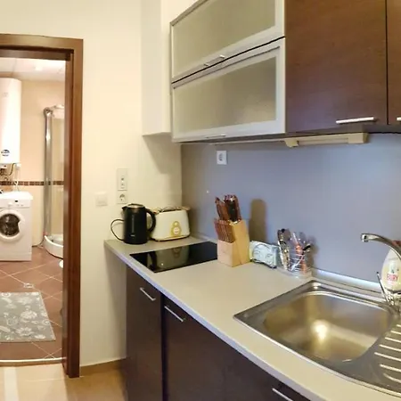 شقة 2-rooms Near The Center Of